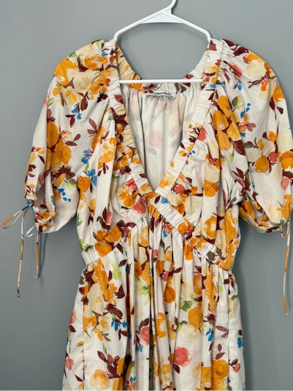 Abercrombie & Fitch Floral Puff Sleeve Mini Dress - Picture 4 of 8